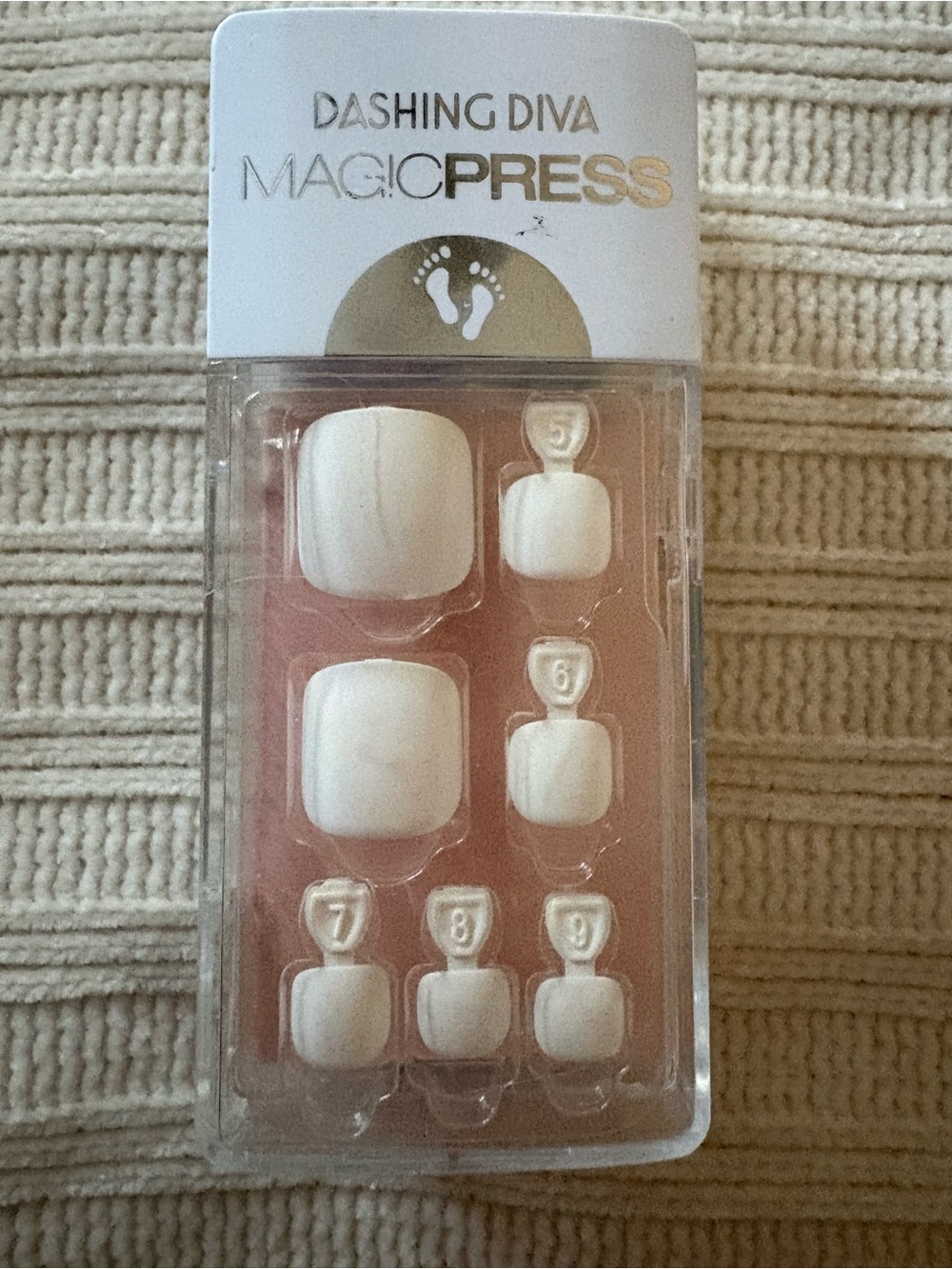 Dashing Diva MagicPress White Press-On Toe Nails